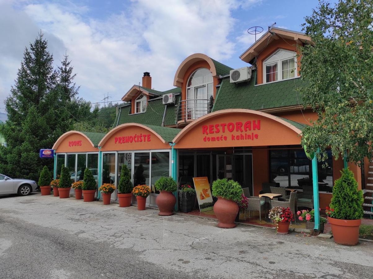 Restoran Filipovic Hotel Nova Varos Luaran gambar